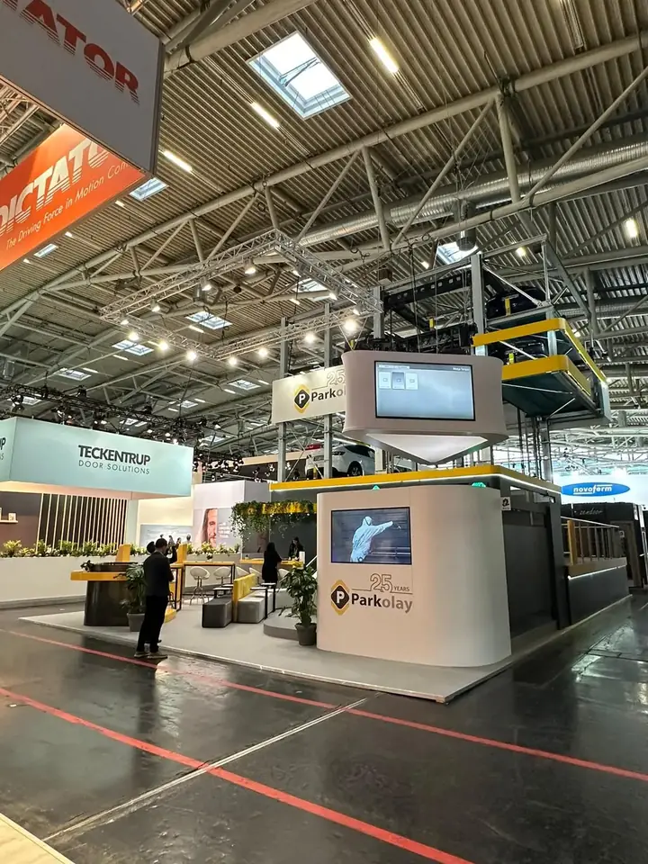 Messestand von Parkolay – BAU 2023, München – Bild 7