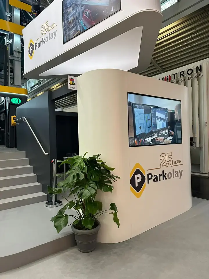 Messestand von Parkolay – BAU 2023, München – Bild 14