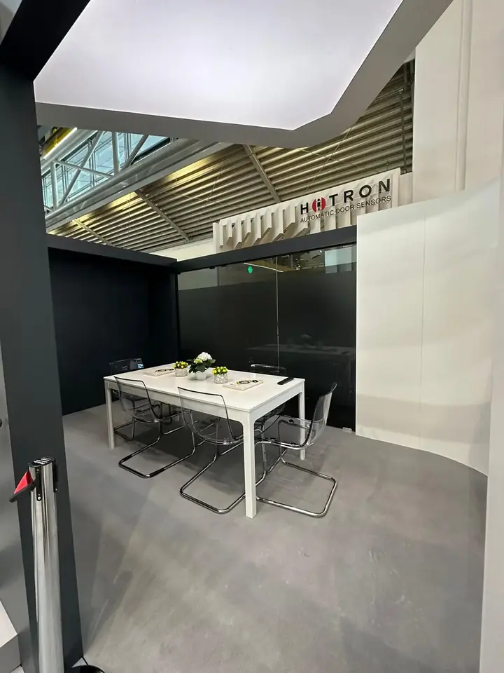 Messestand von Parkolay – BAU 2023, München – Bild 16