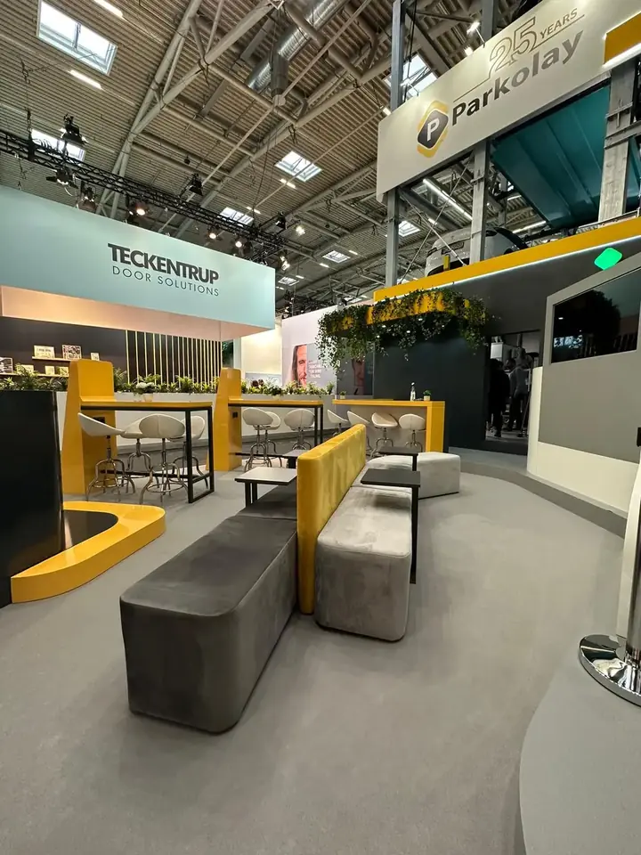 Messestand von Parkolay – BAU 2023, München – Bild 34